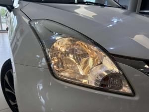 Toyota Starlet 1.4 XS - Image 4