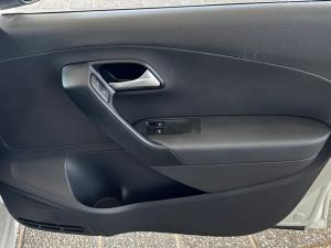 Volkswagen Polo Vivo hatch 1.4 Life - Image 11