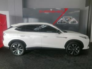 MG HS 2.0T Comfort - Image 2