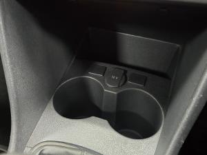 Volkswagen Polo Vivo hatch 1.4 Trendline - Image 16