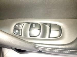 Nissan X-Trail 2.5 4x4 Acenta Tech - Image 15