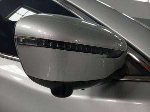 Nissan X-Trail 2.5 4x4 Acenta Tech - Image 2