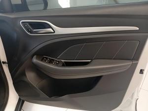 MG ZS 1.5 Comfort - Image 12