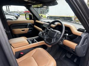 Land Rover Defender 110 D350 X-Dynamic HSE - Image 2