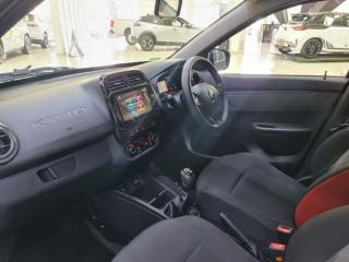 Renault Kwid 1.0 Techno manual