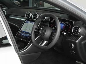 Mercedes-Benz C-Class C220d Avantgarde - Image 10