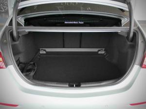 Mercedes-Benz C-Class C220d Avantgarde - Image 19