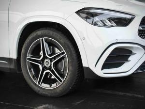 Mercedes-Benz GLA GLA200d Progressive - Image 5