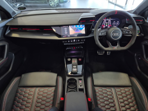 Audi RS3 sedan quattro - Image 9