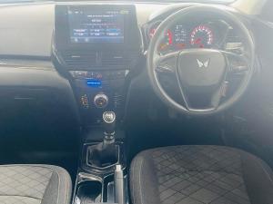 Mahindra XUV 3XO 1.2T MX2 manual - Image 11