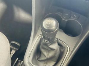 Volkswagen Polo Vivo hatch 1.4 Trendline - Image 14