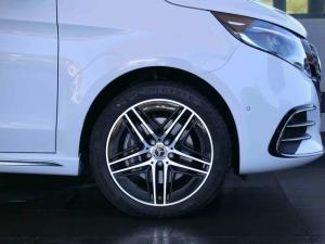 Mercedes-Benz V250d Avantgarde AMG automatic - Image 23