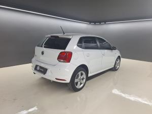 Volkswagen Polo Vivo hatch 1.6 Comfortline auto - Image 2