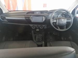 Toyota Hilux 2.0 single cab S (aircon) - Image 6