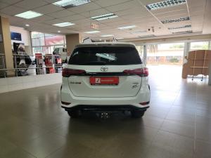 Toyota Fortuner 2.4GD-6 4x4 - Image 5
