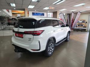 Toyota Fortuner 2.4GD-6 4x4 - Image 2