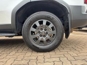 Toyota Land Cruiser Prado 2.8GD VX-R - Image 20