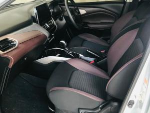 Toyota Starlet Cross 1.5XR automatic - Image 7
