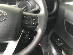 Toyota Hilux 2.4 GD-6 RB Raider automaticE/CAB - Image 10