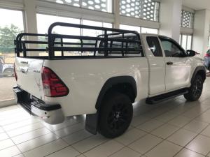 Toyota Hilux 2.4 GD-6 RB Raider automaticE/CAB - Image 2