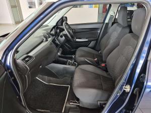 Suzuki Swift 1.2 GLX - Image 12