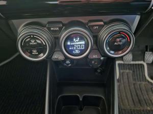 Suzuki Swift 1.2 GLX - Image 15