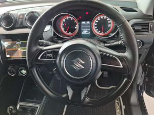 Suzuki Swift 1.2 GLX - Image 17