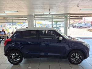 Suzuki Swift 1.2 GLX - Image 4