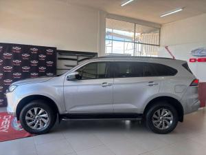 Isuzu MU-X 1.9D LS automatic - Image 3