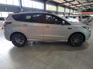 Ford Kuga 2.0 Tdci ST AWD Powershift - Image 4