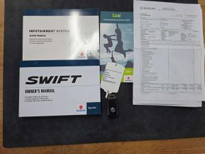 Suzuki Swift 1.2 GLX AMT - Image 16