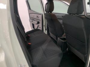 Mitsubishi Triton 2.4DI-D double cab GL 4x4 - Image 8