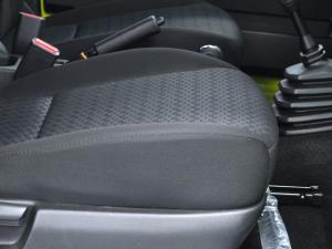 Suzuki Jimny 1.5 GL AllGrip 5-door manual - Image 35