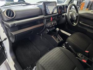 Suzuki Jimny 1.5 GLX AllGrip 5-door auto - Image 23