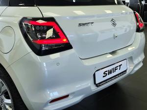 Suzuki Swift 1.2 GL+ auto - Image 6
