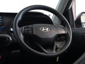 Hyundai Grand i10 1.0 Premium hatch - Image 21