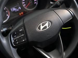 Hyundai Grand i10 1.0 Premium hatch - Image 23