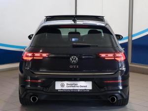 Volkswagen Golf GTI - Image 8