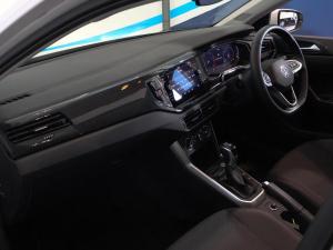 Volkswagen Polo hatch 1.0TSI Life auto - Image 26