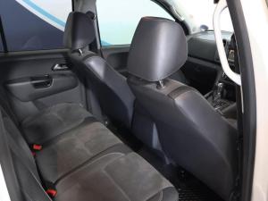 Volkswagen Amarok 2.0BiTDI double cab Highline 4Motion auto - Image 13