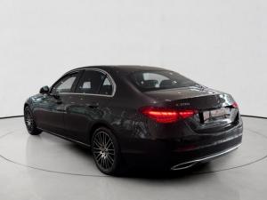 Mercedes-Benz C-Class C200 Avantgarde - Image 5