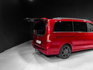 Mercedes-Benz V-Class V250d Avantgarde AMG Line - Image 26