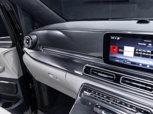 Mercedes-Benz V-Class V300d Exclusive - Image 21