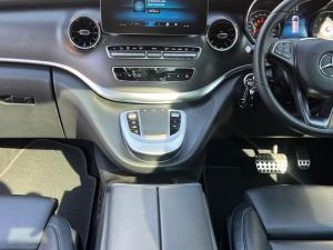 Mercedes-Benz V-Class V300d Exclusive - Image 14