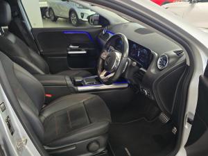 Mercedes-Benz GLA GLA200d Progressive - Image 10