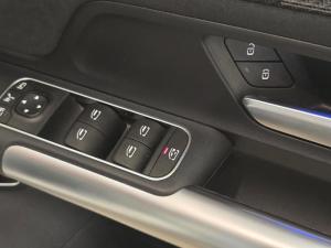 Mercedes-Benz GLA GLA200d Progressive - Image 12