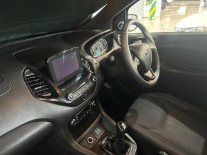 Ford Figo Freestyle 1.5 Titanium - Image 8