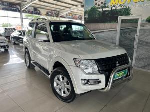Mitsubishi Pajero 3-door 3.2DI-D GLS - Image 2
