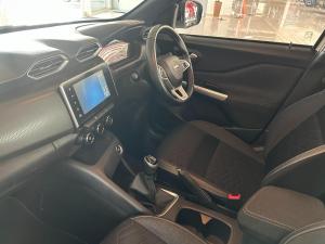 Nissan Magnite 1.0 Turbo Acenta Plus manual - Image 12