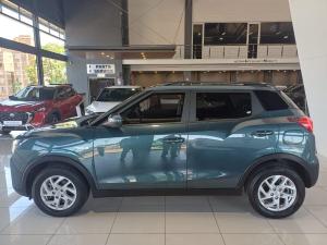 Mahindra XUV300 1.2T W6 - Image 9